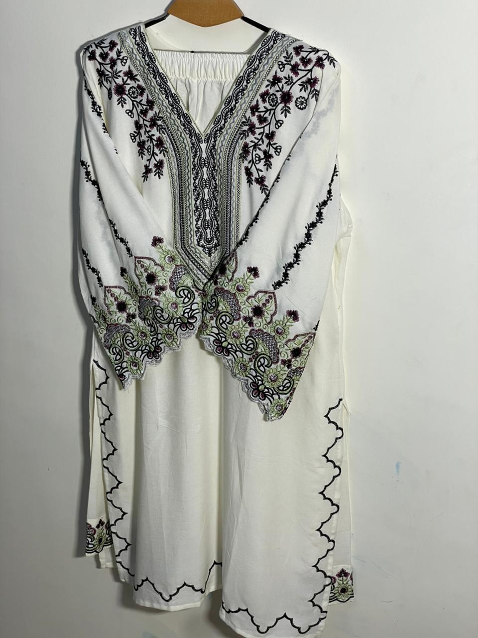 Noor White Embroidered Pakistani 👗Suit🛍️